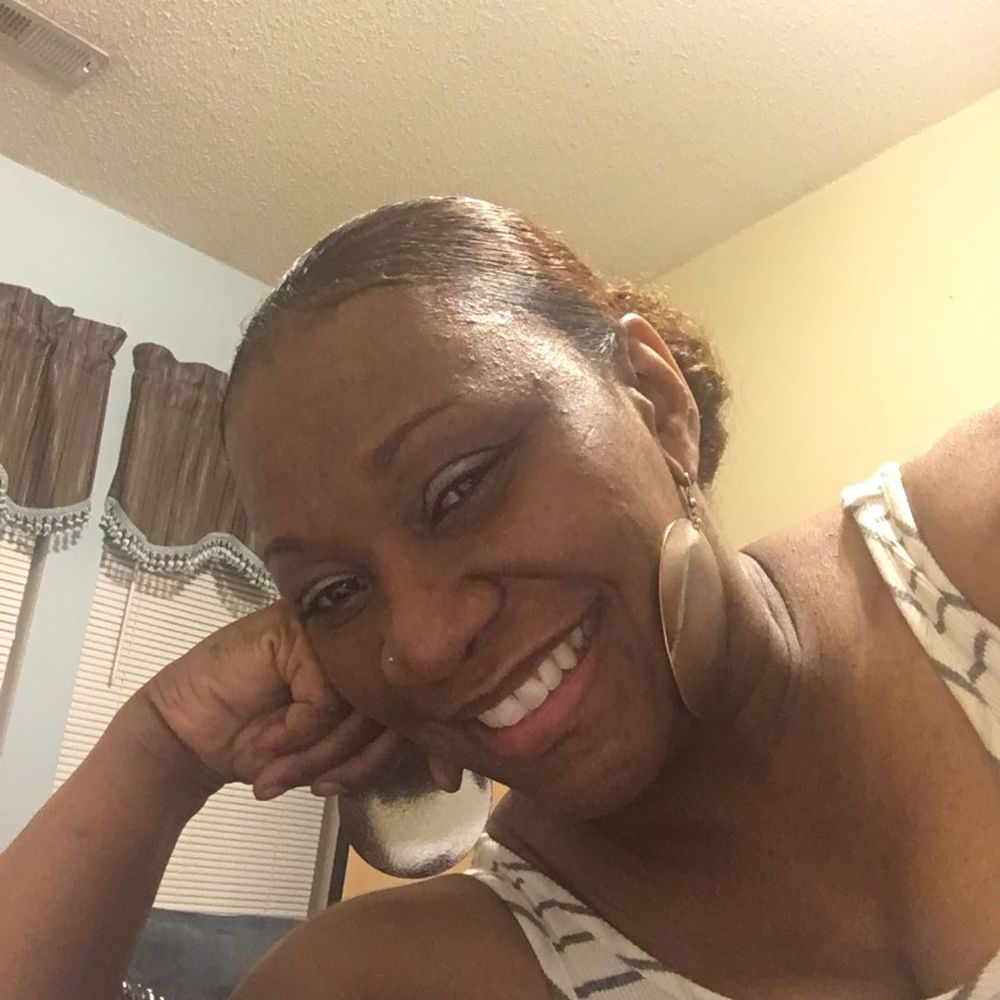 Meet your Posher, Gina